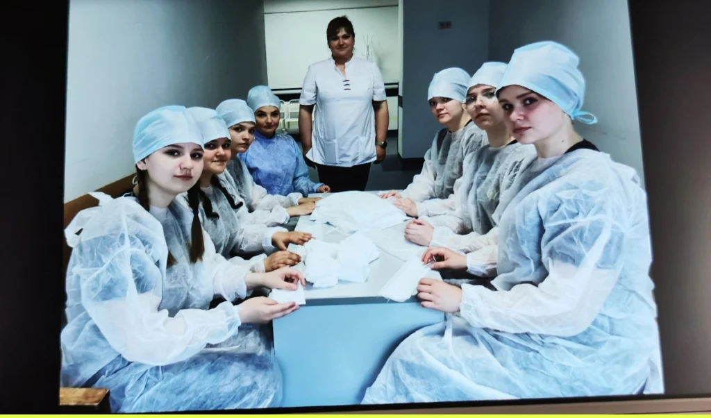 Students of boarding school of IC during their practice in the hospital for "war veterans". Group of boarding school in "VKontakte"