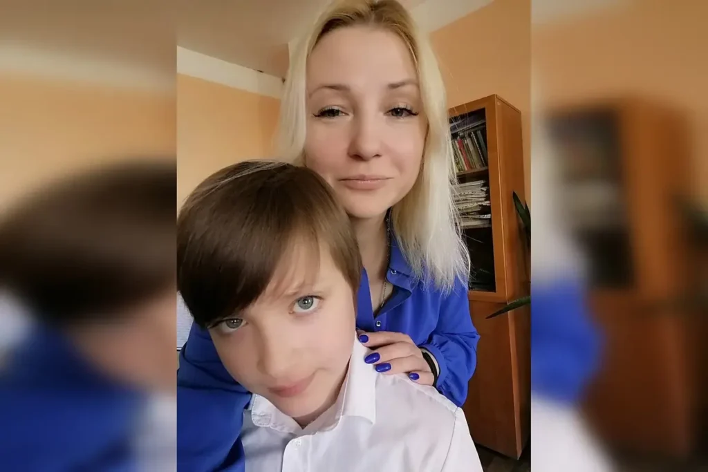 Екатерина Дунцова с сыном. Источник: duntsova2024.ru