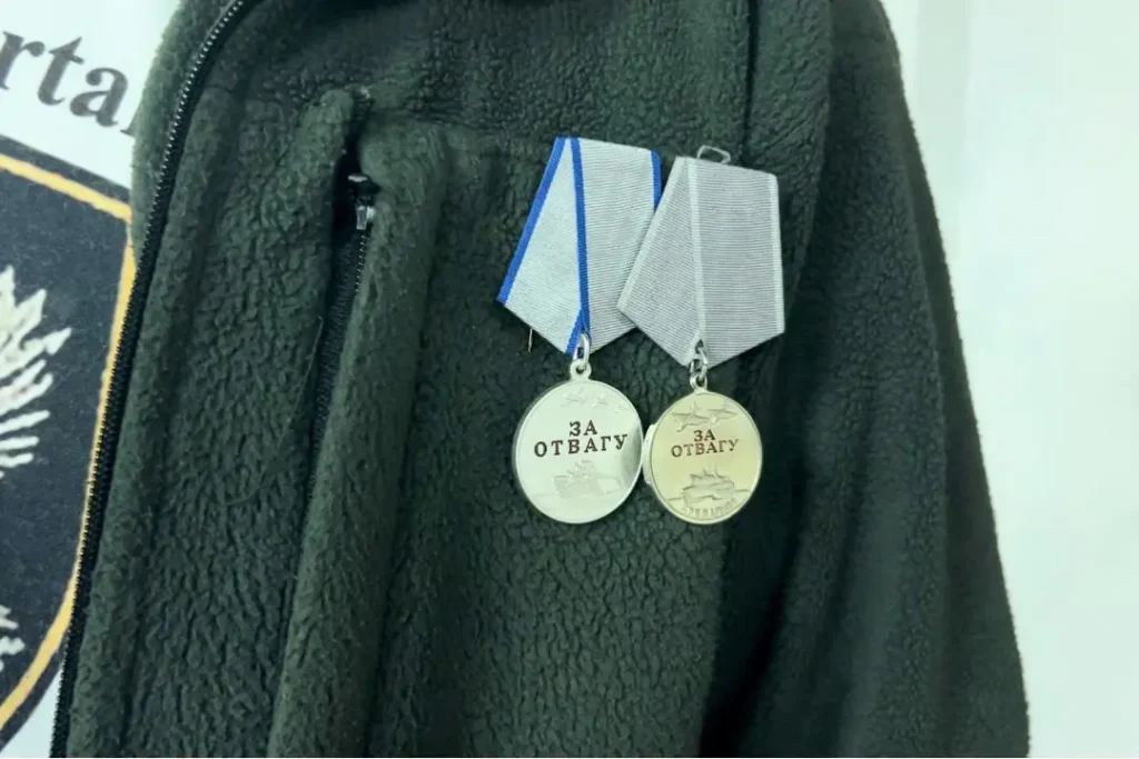 Награжденный Евгением Пригожиным медалью «За отвагу» экс-заключенный. Фото: опубликовано 4 января 2023 в Telegram-канале «Международный ФАН».