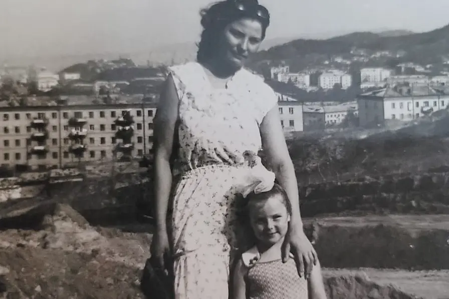 Долите Синицына с дочерью Екатериной. Фото: личный архив.