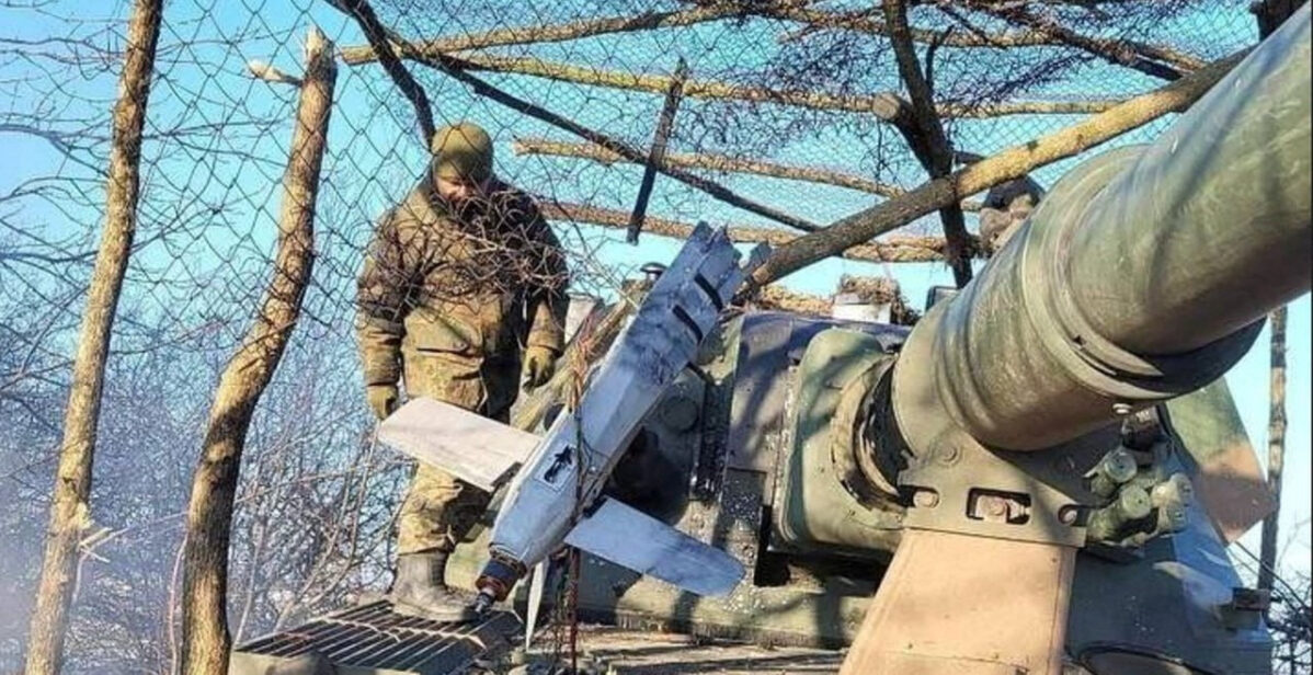 Именно через Китай в Россию поставляют компоненты западных производителей вроде Texas Instruments, Intel и Analog Devices<br />