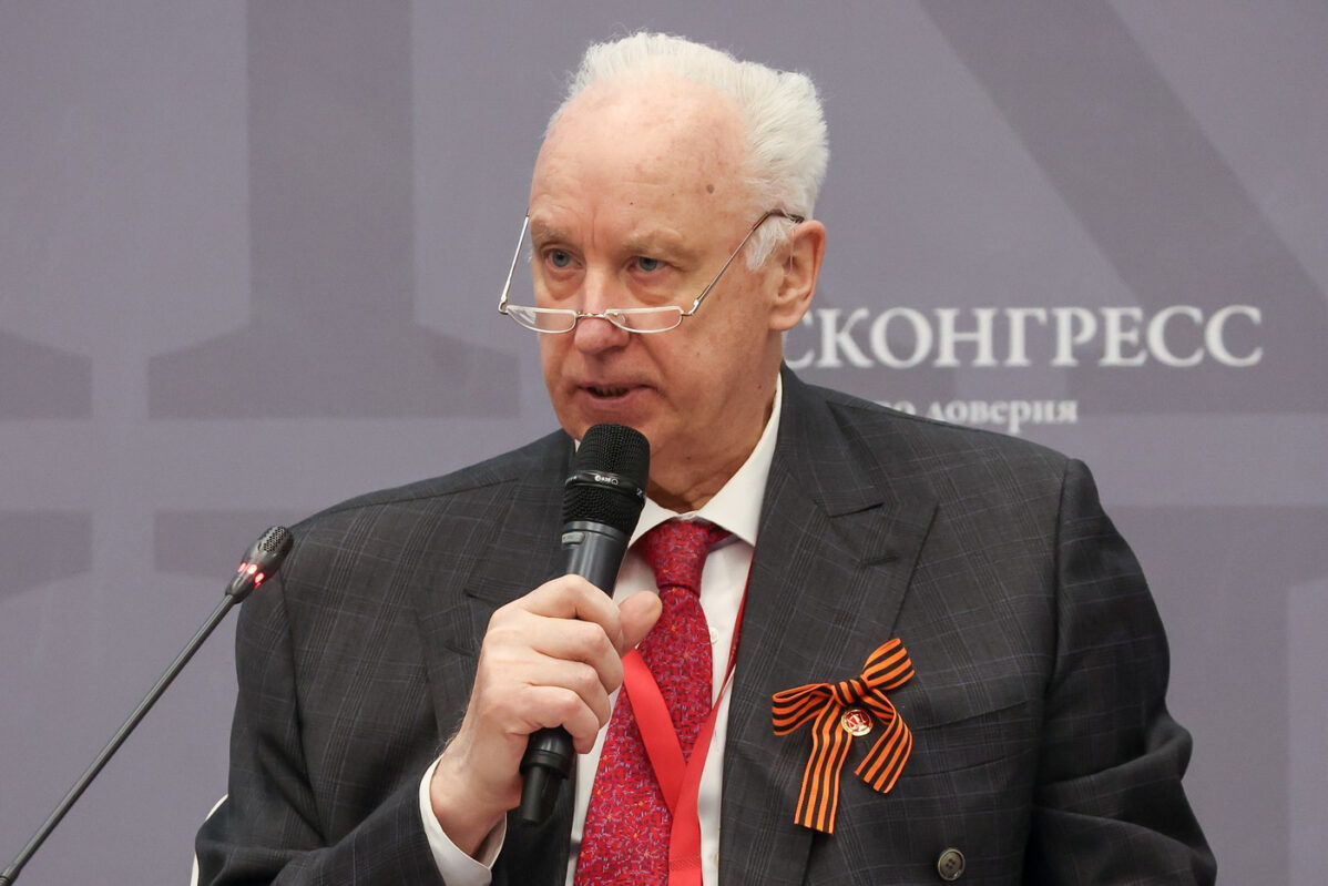 Александр Бастрыкин не смог пролоббировать своё назначение на должность главы Верховного суда, но ещё как минимум на год останется главой Следственного комитета