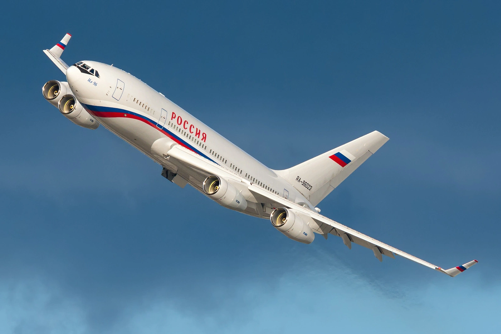 Правительственным бортом RA-96023, фигурировавшим в «кокаиновом деле» ранее пользовался Николай Патрушев