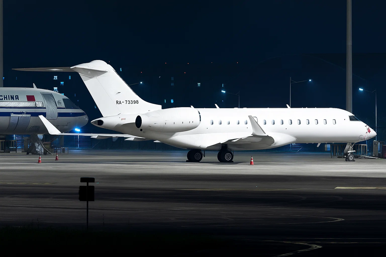 Сенатор Сулейман Керимов в 2024-м купил два новых бизнес-джета Bombardier Global Express XRS за $38 млн