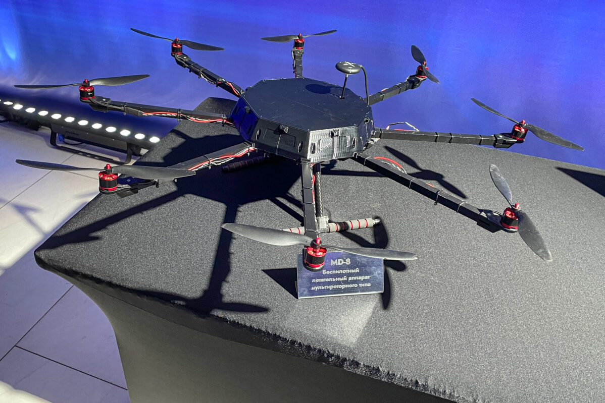 Гексакоптеры это тяжелые БПЛА с шестью пропеллерами. Наиболее известна «Баба-Яга» (она же «Вампир»). Изначально это агродроны для опрыскивания сельхозугодий