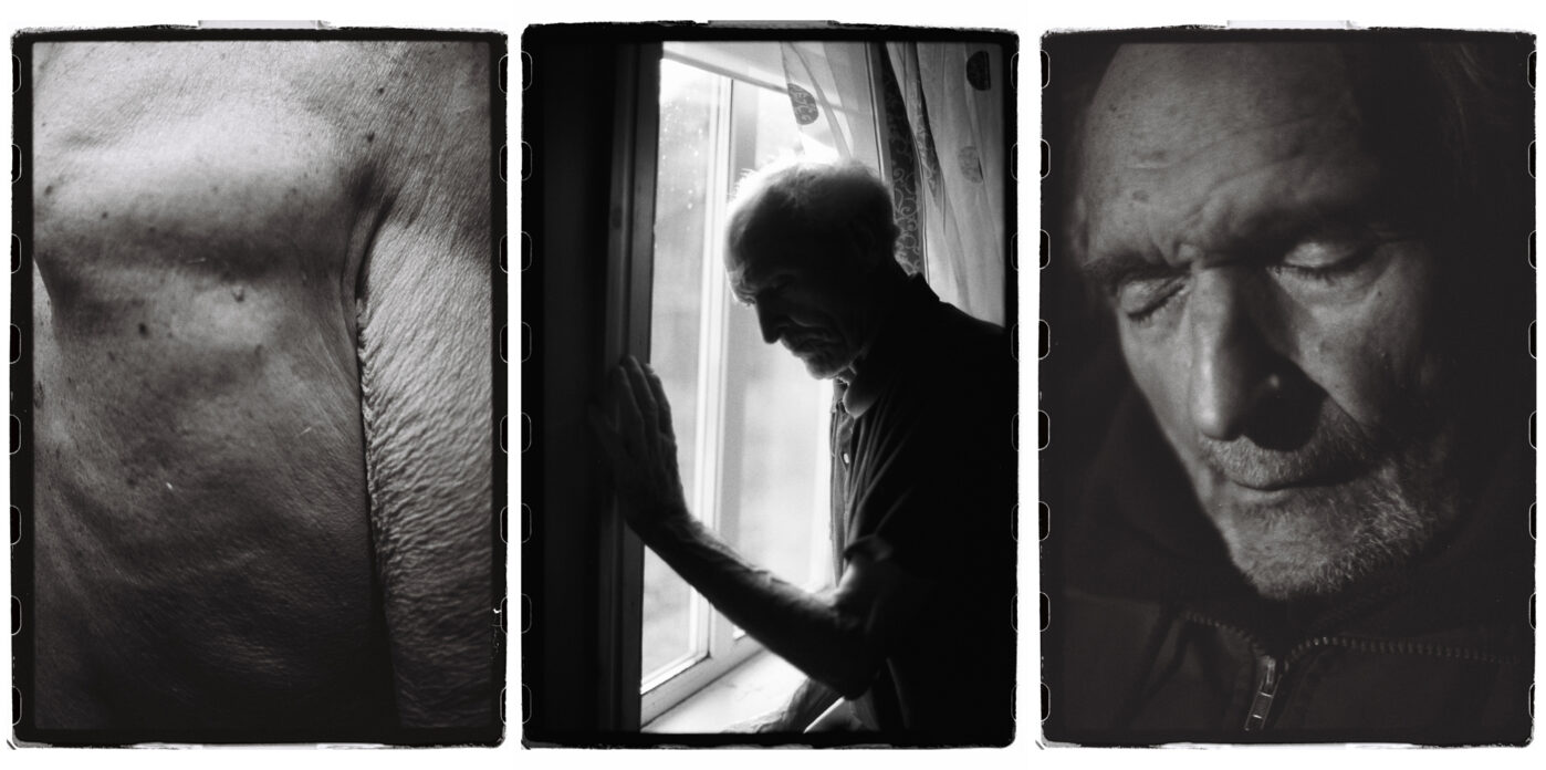 Фотограф Владимир Аверин в фотопроекте о болезни Альцгеймера у близкого человека рассказывает, с какими трудностями сталкивается человек, ухаживающий за больным