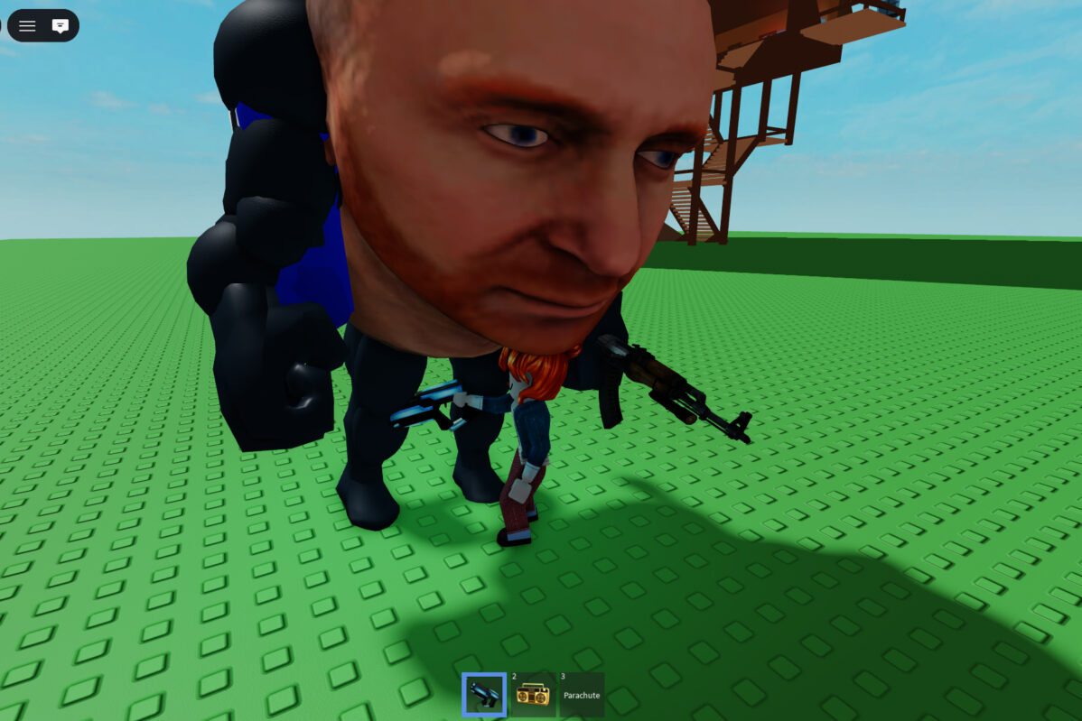 В&nbsp;Роблокс можно найти и&nbsp;специфический контент. К&nbsp;примеру, режим «Выживи с&nbsp;убийцей Путиным» предлагает сражаться с&nbsp;огромным чудовищем, отдаленно напоминающим Владимира Путина