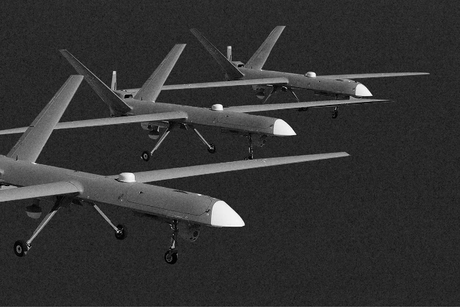 Неработающих в России начали обучать защите от дронов и перевозке раненых на БТР