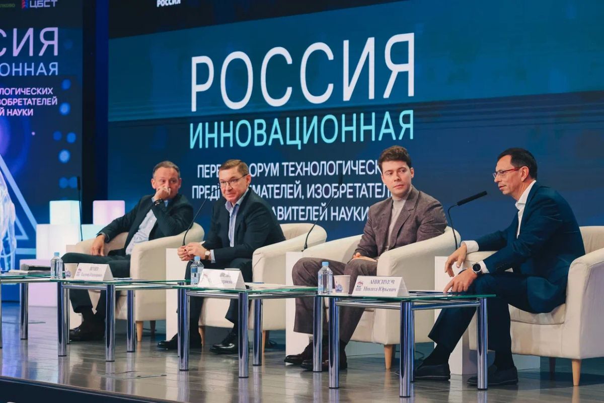 Сын Дмитрия Медведева — Илья — назначен секретарём совета по инновационному и технологическому развитию партии «Единая Россия»