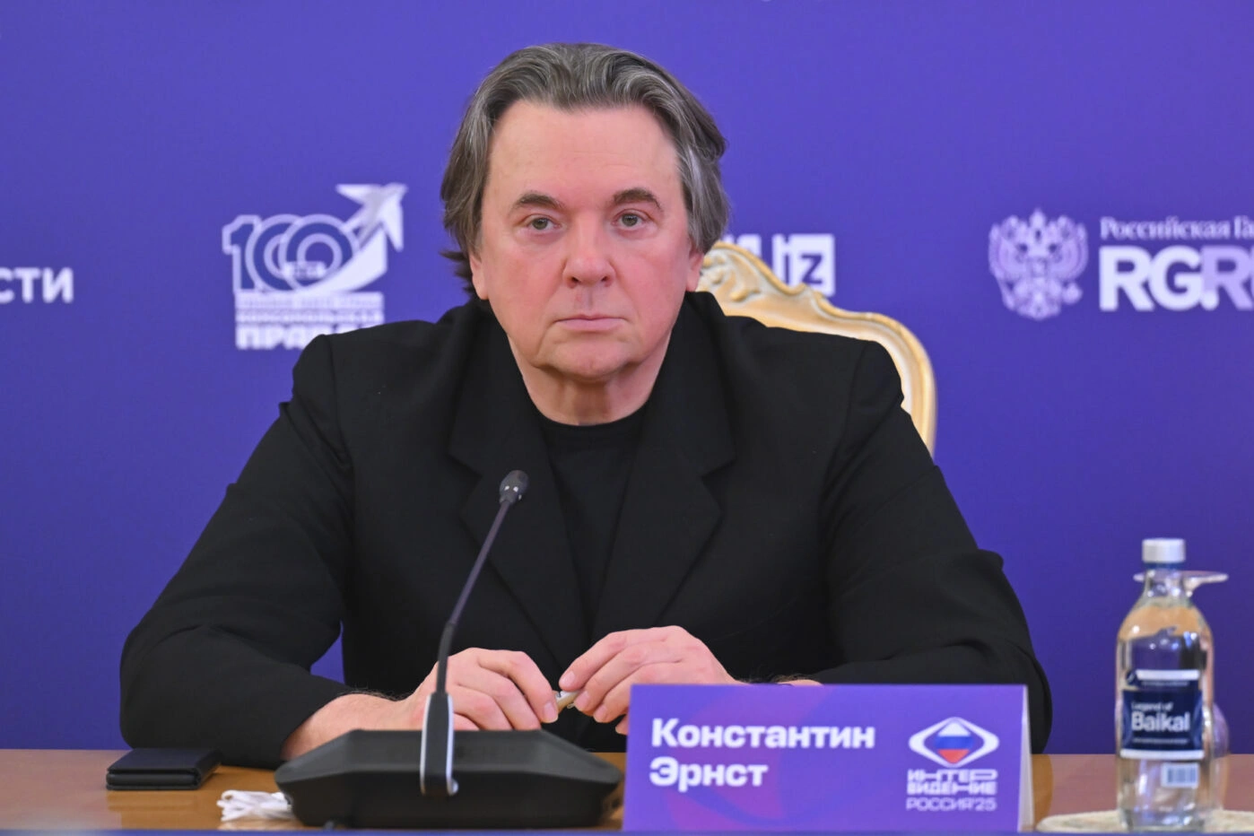 Константин Эрнст возглавляет «Первый канал» даже дольше, чем Владимир Путин страну — с конца 1990-х