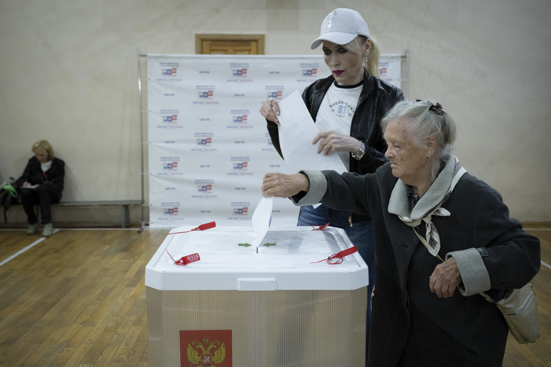 Жители Москвы и области пожаловались на отсутствие оповещений во время атаки БПЛА в последний день выборов